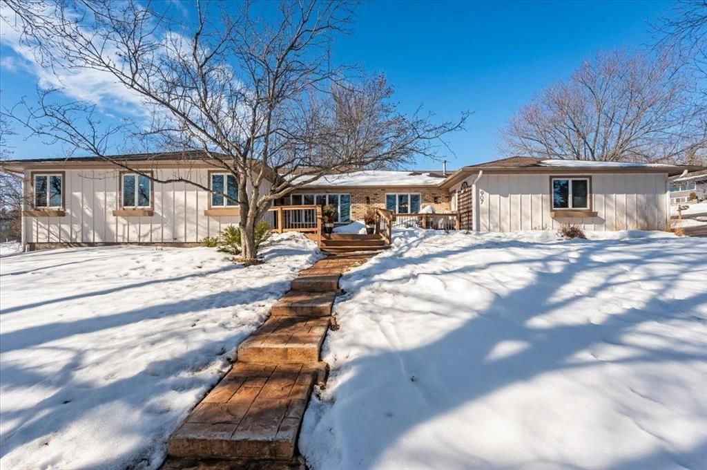 907 Mellwood Avenue, Duluth, MN 55804 Main Photo