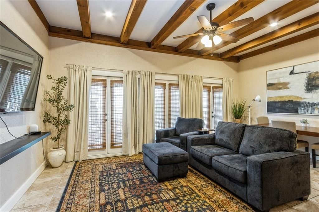 1111 W 46th Street, Unit 4, Kansas City, MO 64112 Main Photo