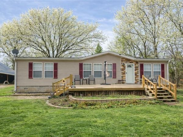 23098 Kiowa Road, Parsons, KS 67357