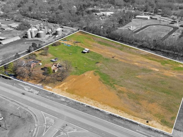 9170 U.S. 51 , Coldwater, MS 38618