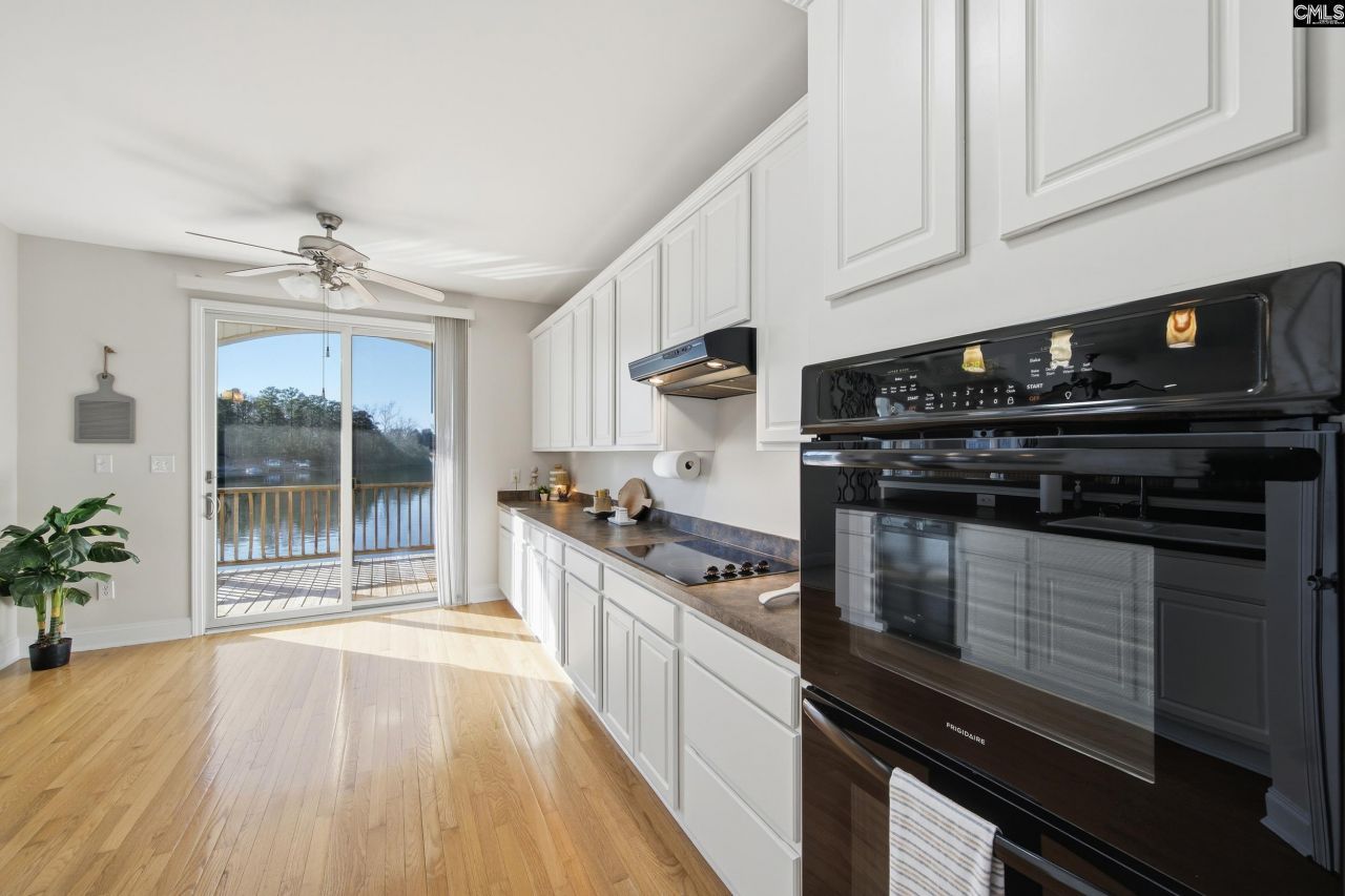 547 Harbor Heights Drive Photo 10