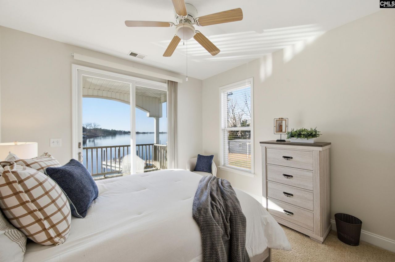 547 Harbor Heights Drive Photo 23