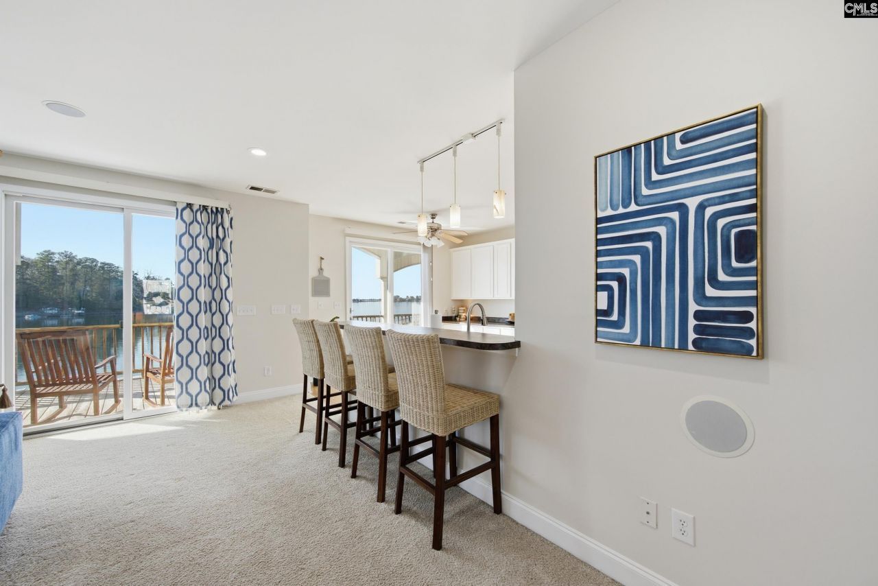 547 Harbor Heights Drive Photo 7