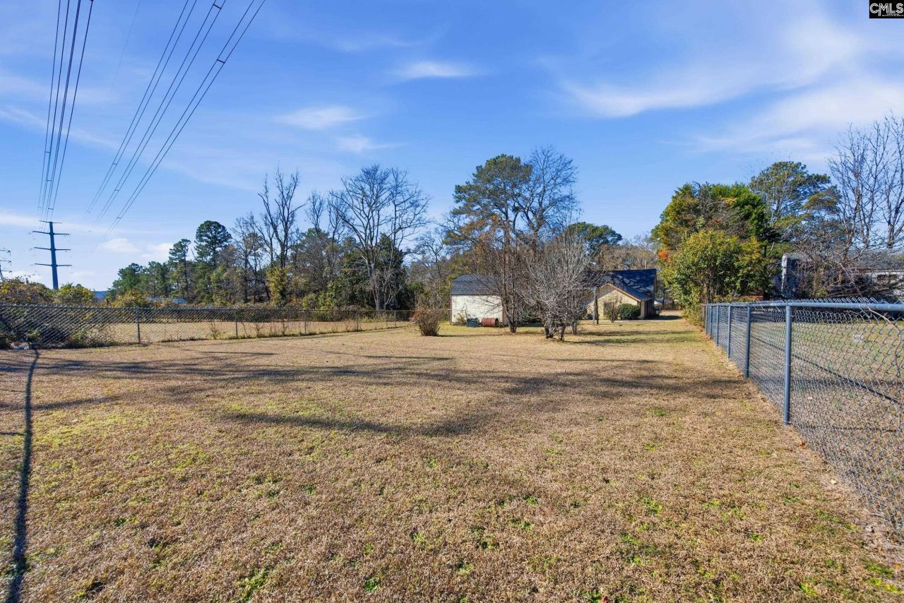 3838 Wellesley Drive  Photo 32