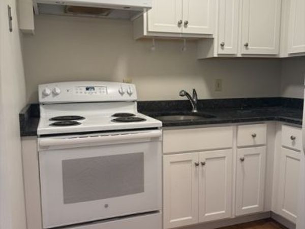 1 Station St, Unit 1-3, Hingham, MA 02043