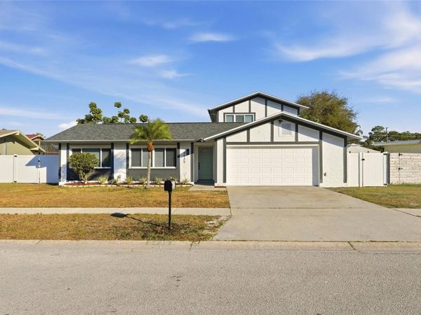 9435 117TH STREET, SEMINOLE, FL 33772