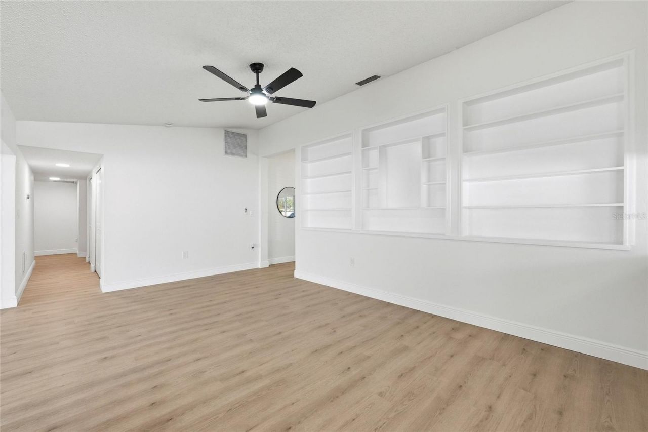 9435 117th Street, Seminole, FL 33772 Photo