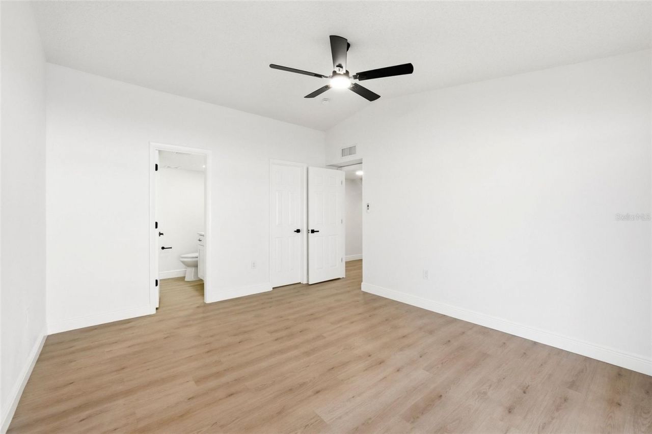 9435 117th Street, Seminole, FL 33772 Photo