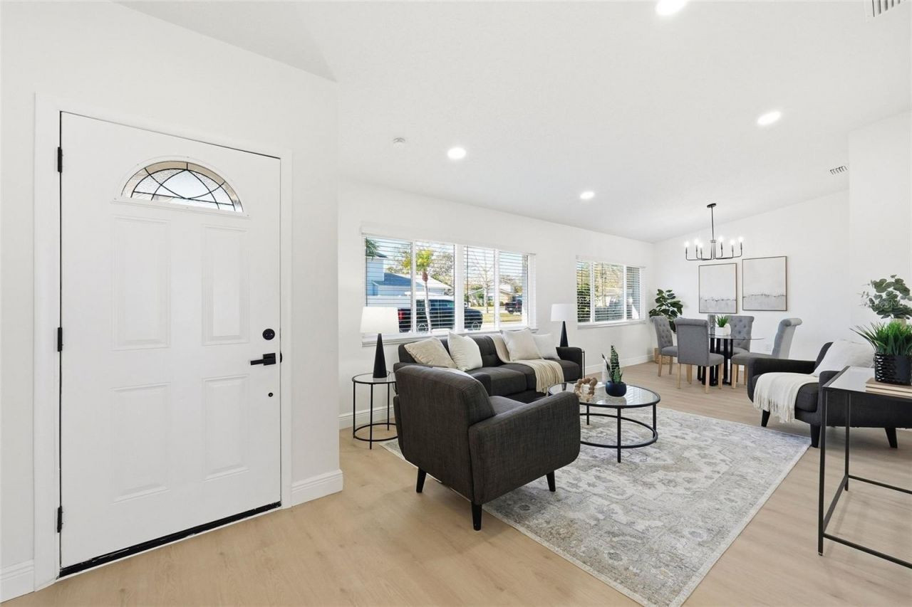 9435 117th Street, Seminole, FL 33772 Photo