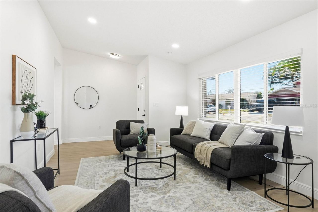 9435 117th Street, Seminole, FL 33772 Photo