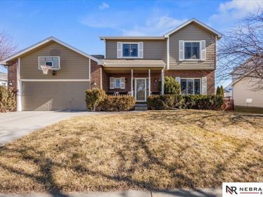 1148 W Harvest Drive, Lincoln, NE 68521