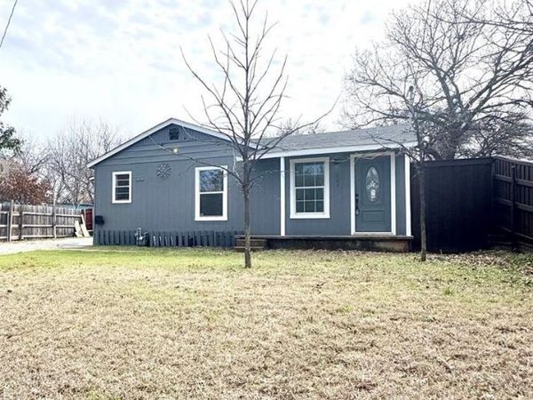 303 W Broad Street, Mansfield, TX 76063