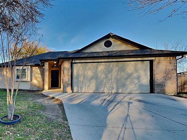 5716 Heatherglen Terrace, Fort Worth, TX 76179