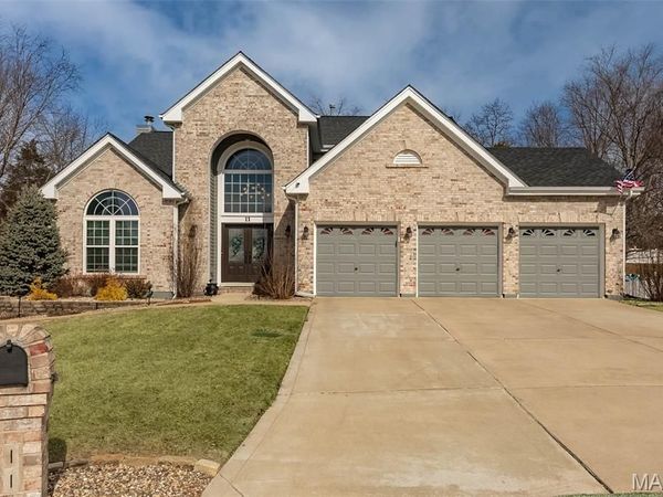 11 Southern Hills Court, O'Fallon, MO 63366