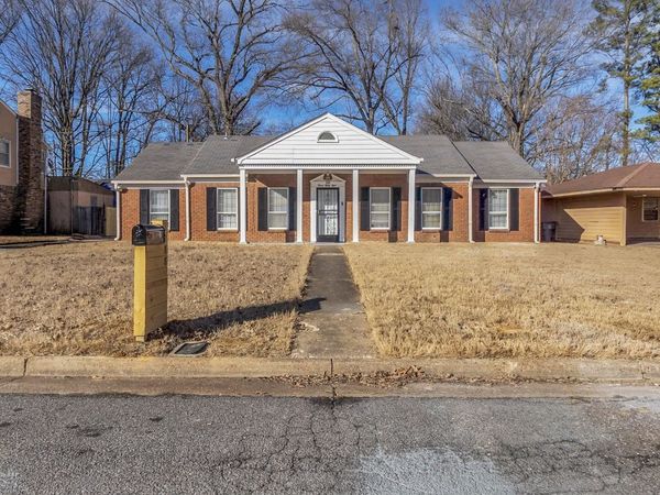 1288 HICKORY RIDGE DR, Memphis, TN 38116