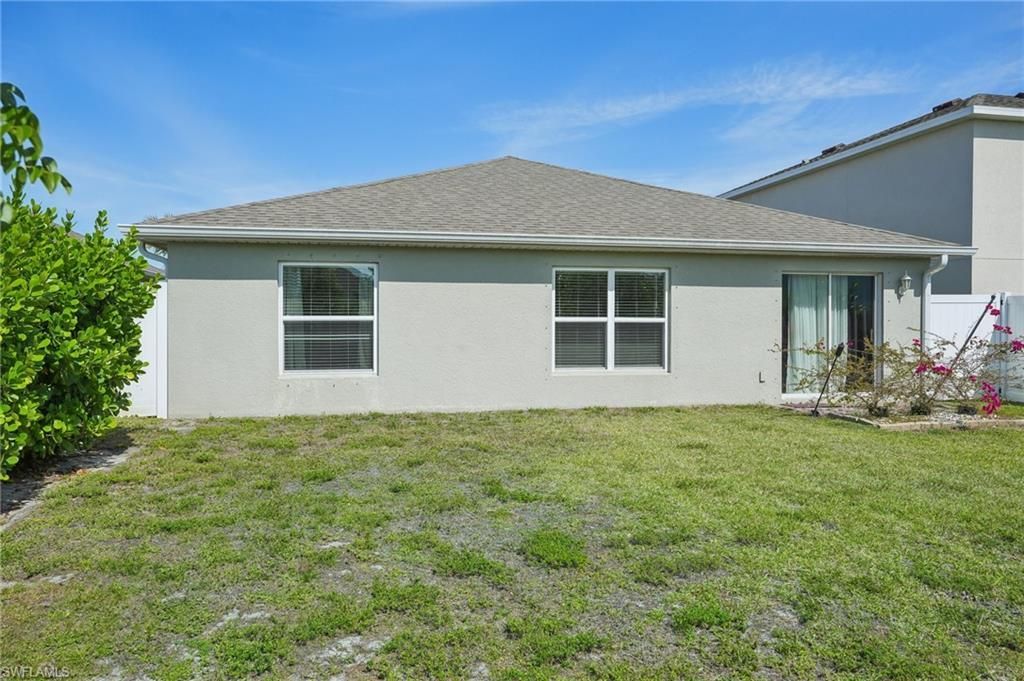 3306 Acapulco Cir, Cape Coral, FL 33909 Photo