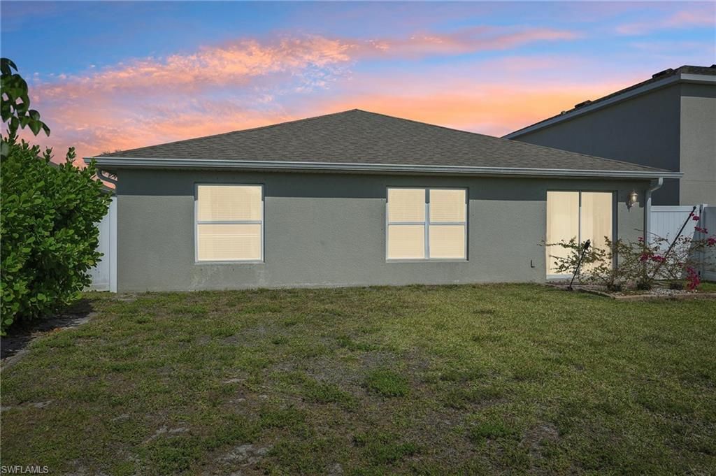 3306 Acapulco Cir, Cape Coral, FL 33909 Photo