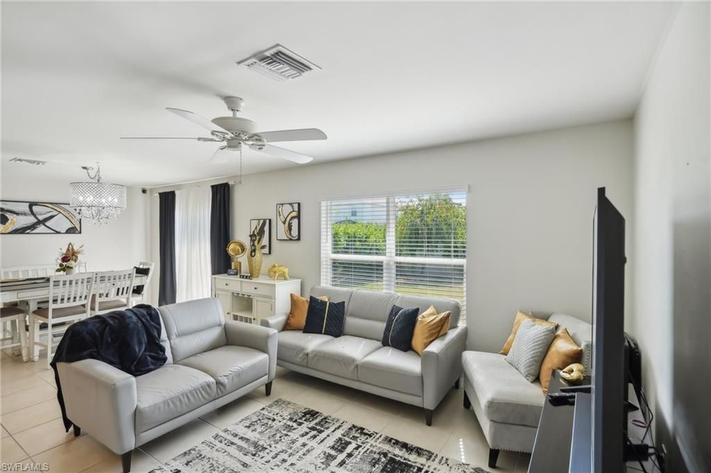 3306 Acapulco Cir, Cape Coral, FL 33909 Photo