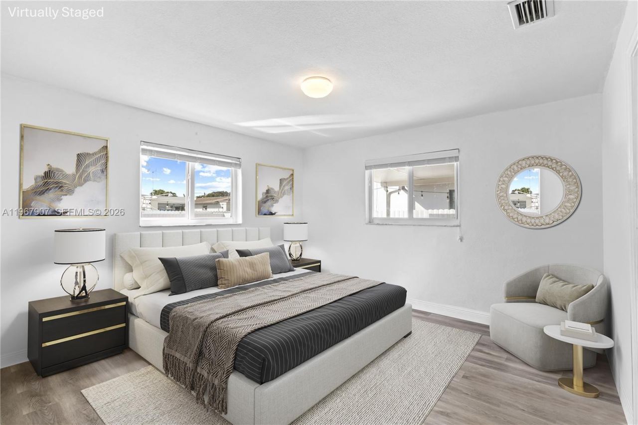 10360 SW 24th St , Miami, FL 33165 Photo