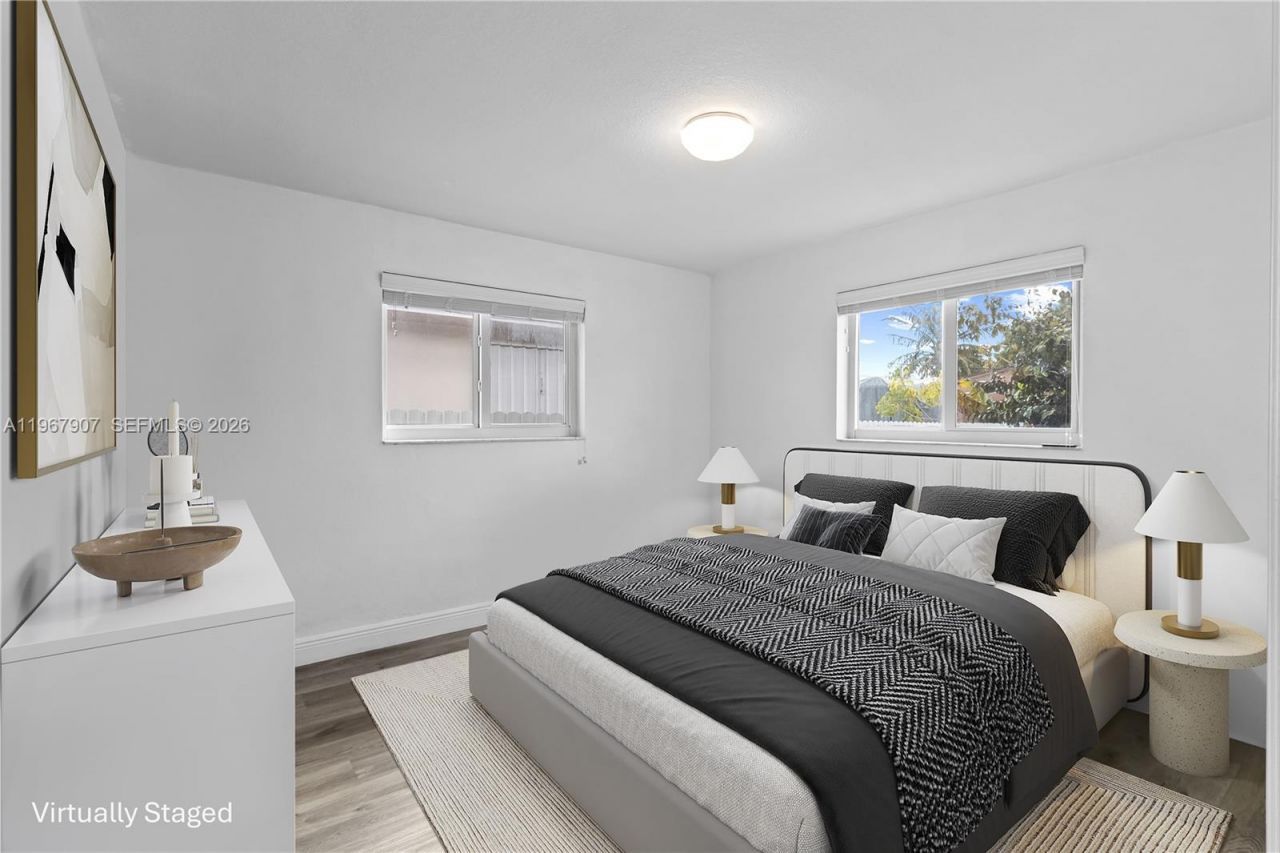 10360 SW 24th St , Miami, FL 33165 Photo