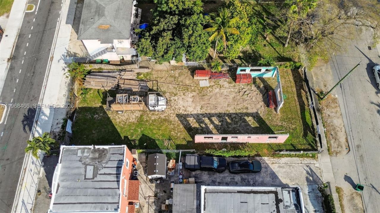 1753 NW 19th St , Miami, FL 33125 Photo