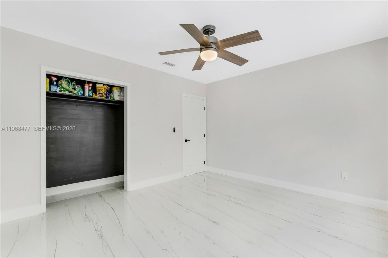 1231 NW 68th St, Unit 1231, Miami, FL 33147 Photo