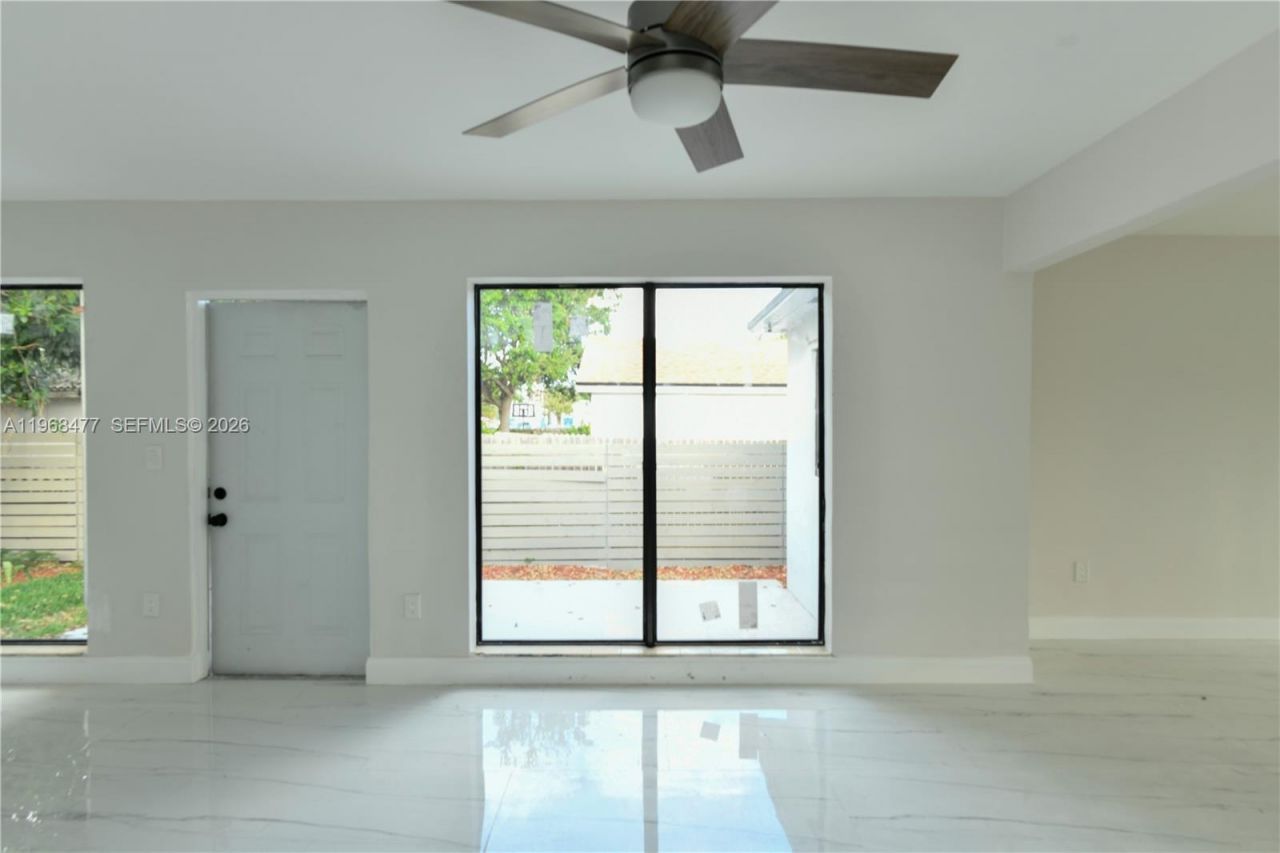 1231 NW 68th St, Unit 1231, Miami, FL 33147 Photo