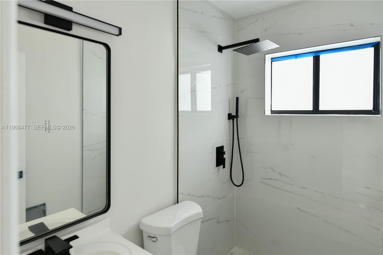 1231 NW 68th St, Unit 1231, Miami, FL 33147 Photo