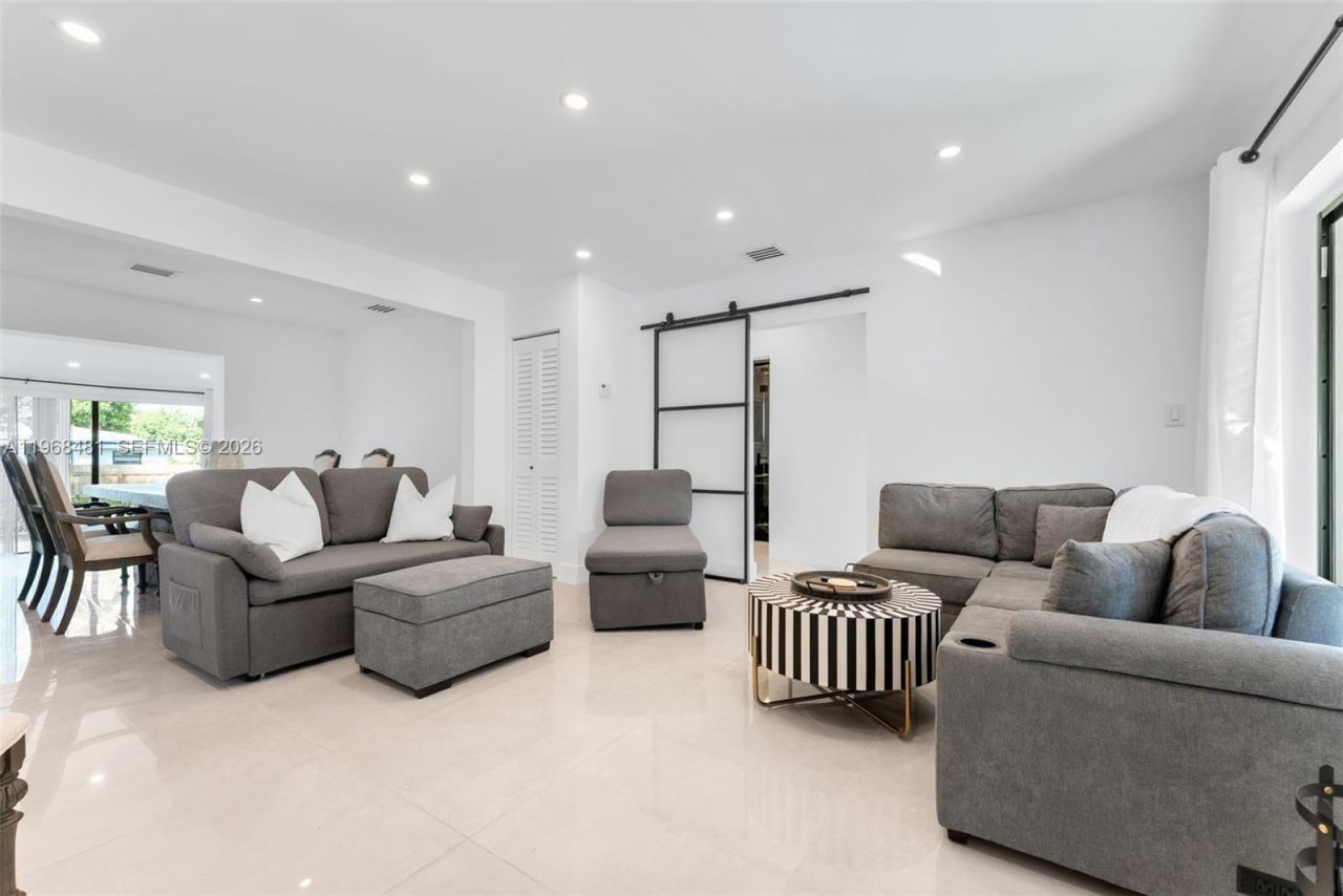 231 NE 45th St, Unit 231, Miami, FL 33137 Photo