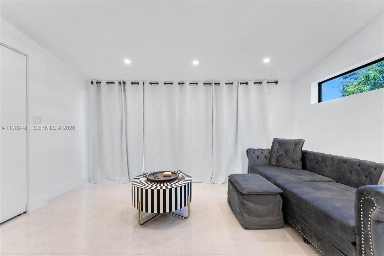 231 NE 45th St, Unit 231, Miami, FL 33137 Photo