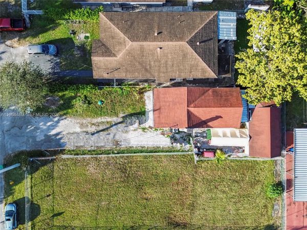 3801 NW 23rd Ave , Miami, FL 33142