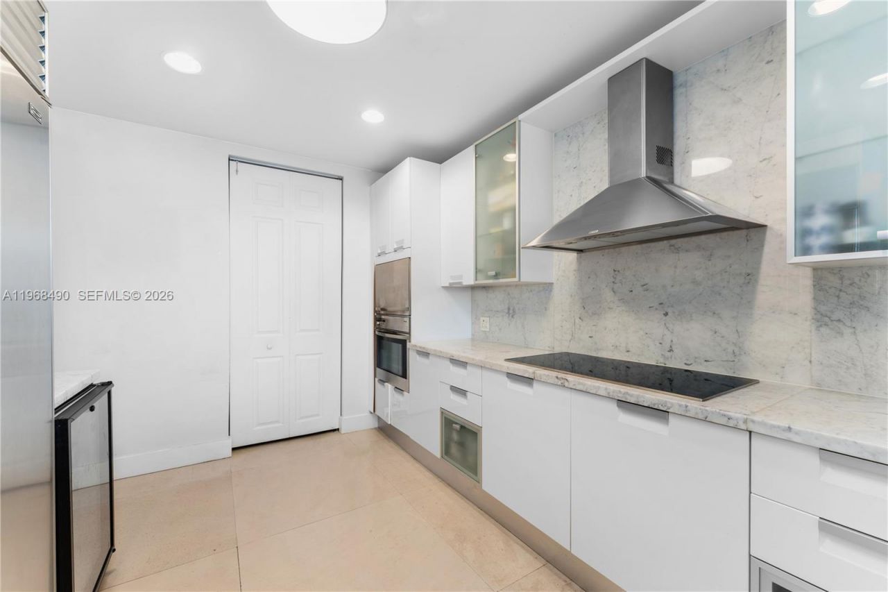 5959 Collins Ave, Unit 701, Miami Beach, FL 33140 Photo