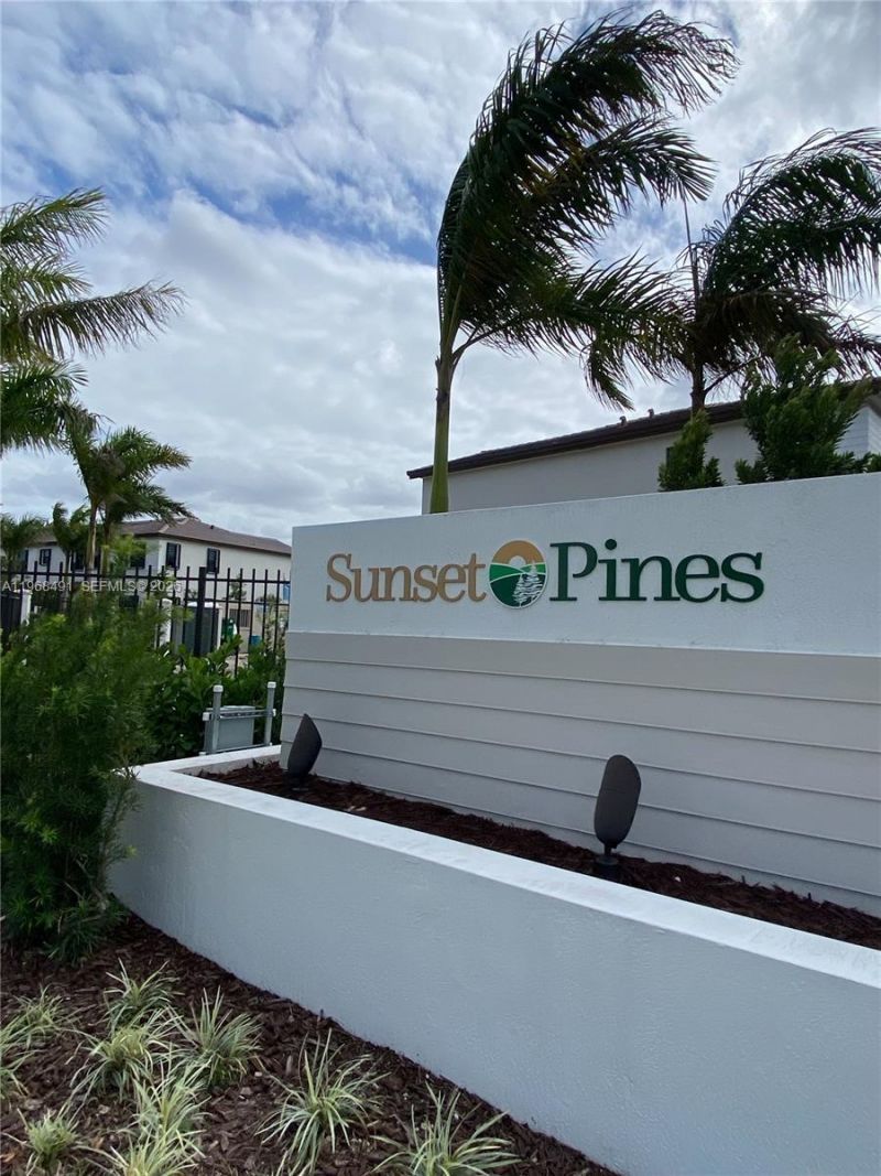 247 SW 159th Pl, Pembroke Pines, FL 33027 Photo