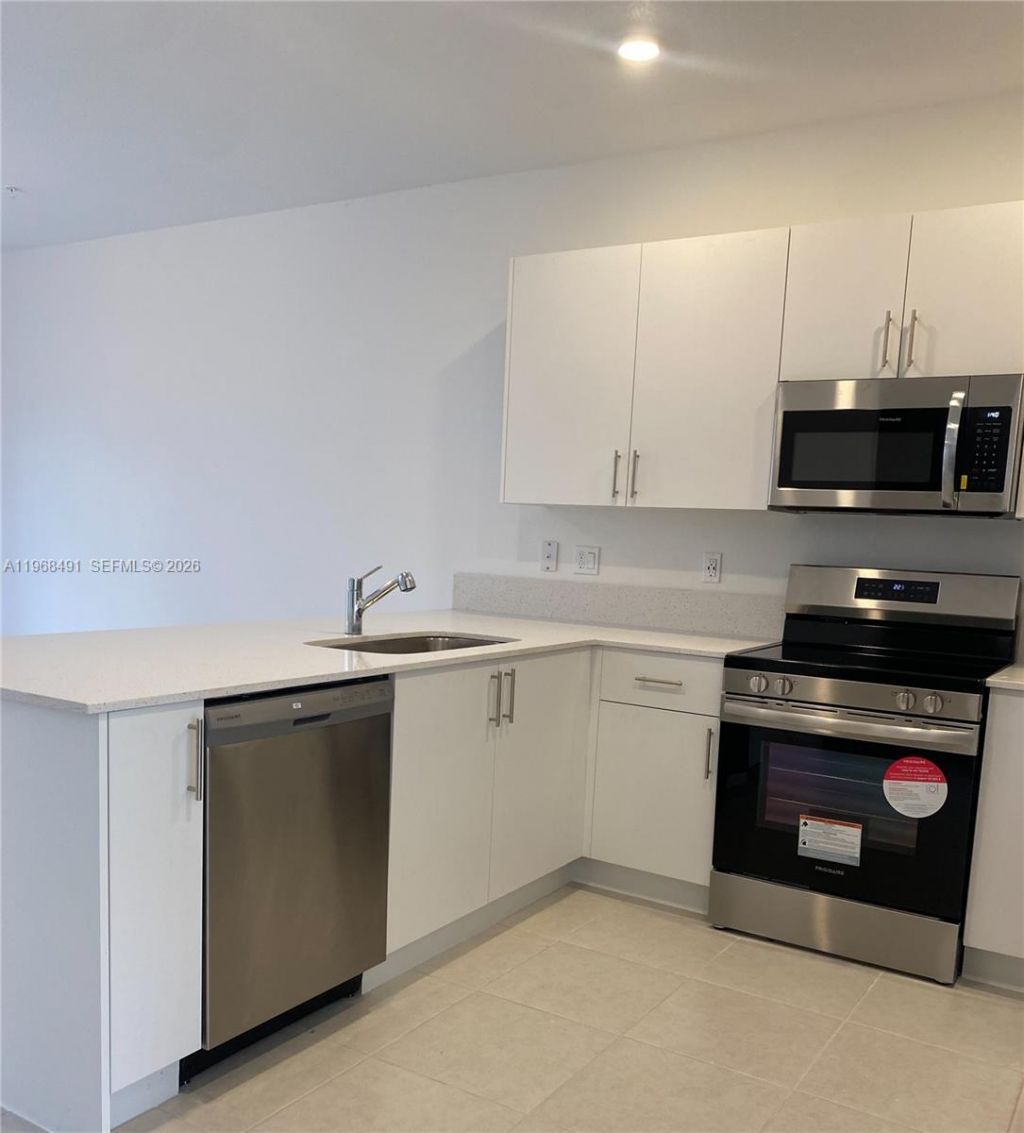 247 SW 159th Pl, Pembroke Pines, FL 33027 Photo