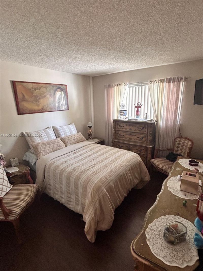 7030 NW 179th St, Unit 205, Hialeah, FL 33015 Photo