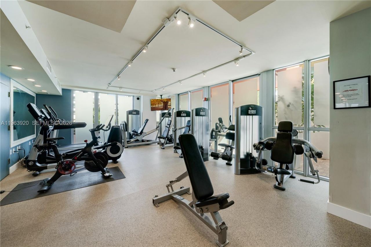 101 Ocean Dr , Unit 813, Miami Beach, FL 33139 Photo