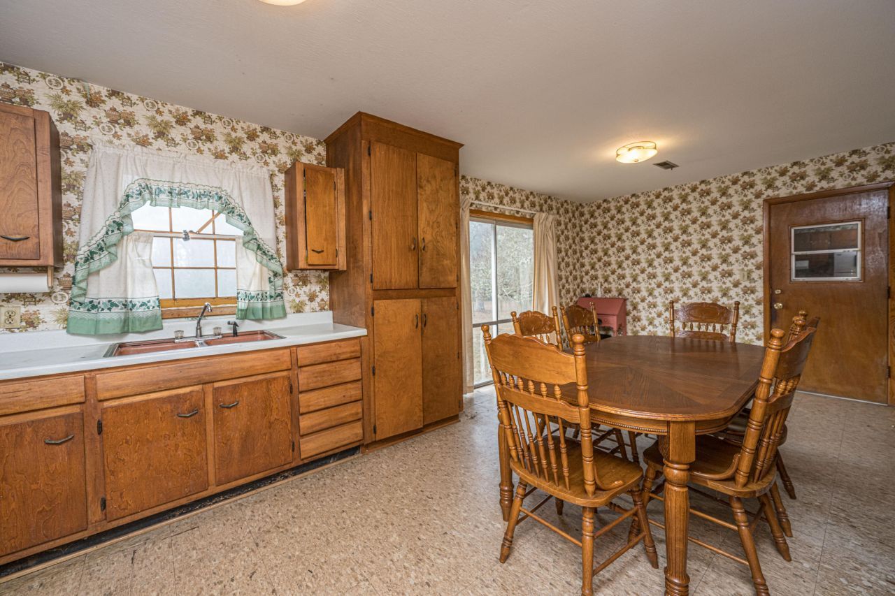 610 River Road Photo 15