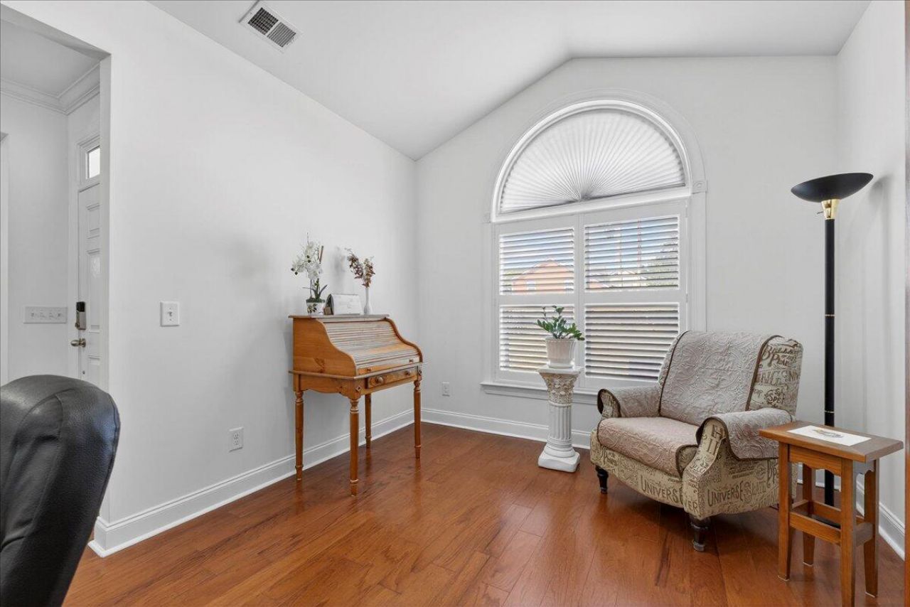 8523 Majestic Street Photo 11