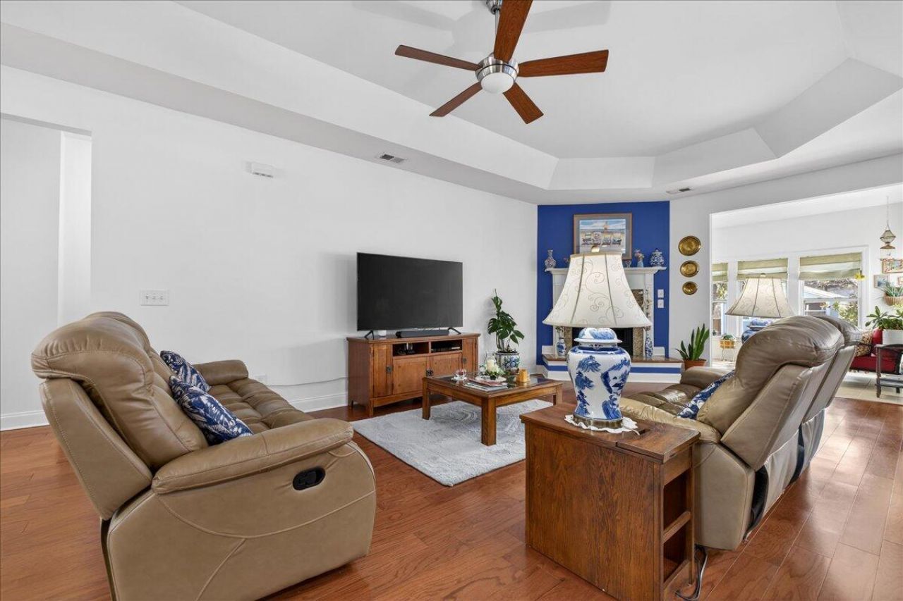 8523 Majestic Street Photo 14