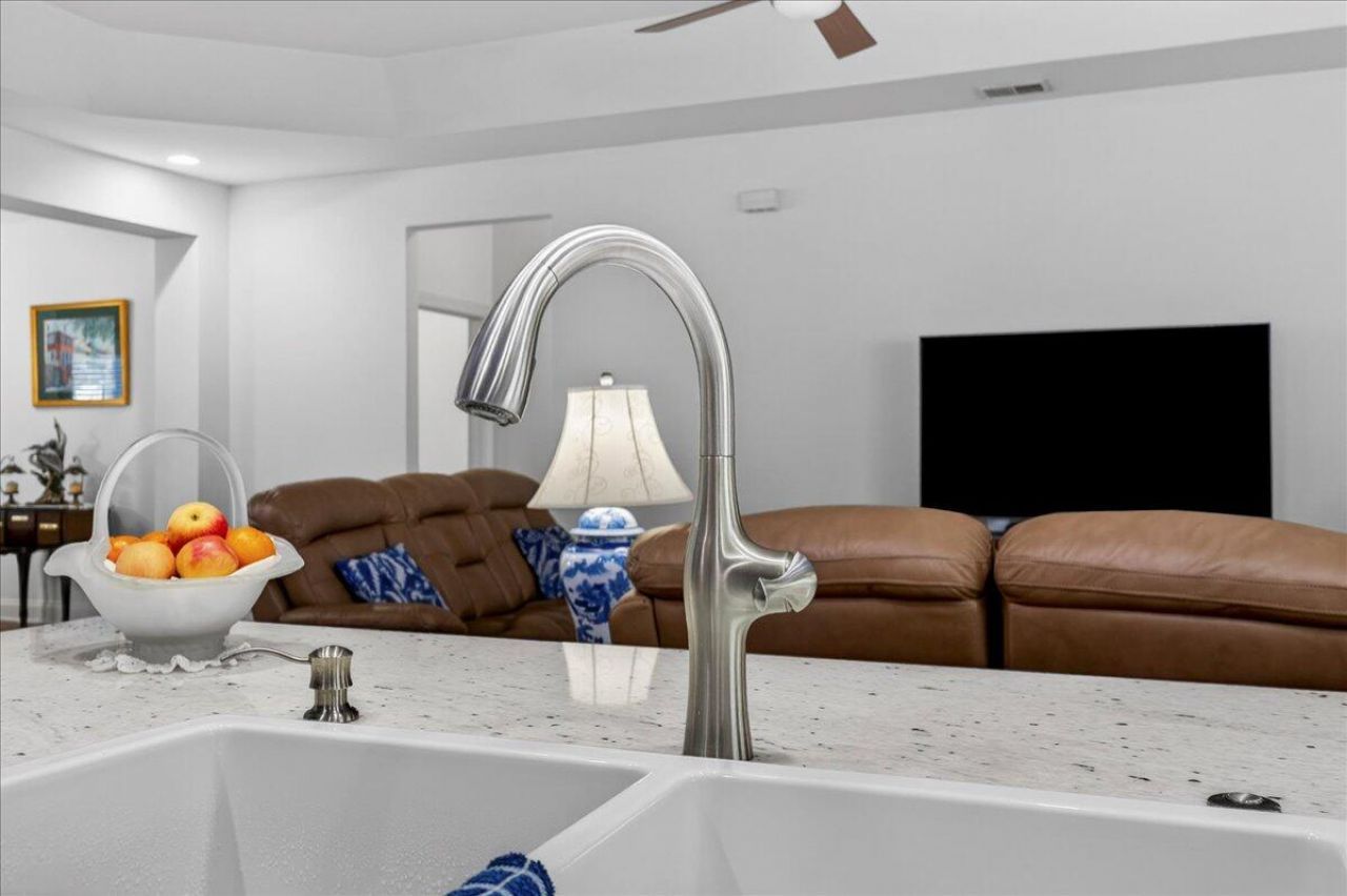 8523 Majestic Street Photo 22