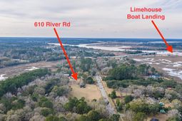 610 River Road photo 4