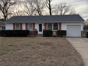 4338 N Quincy Avenue, Kansas City, MO 64117