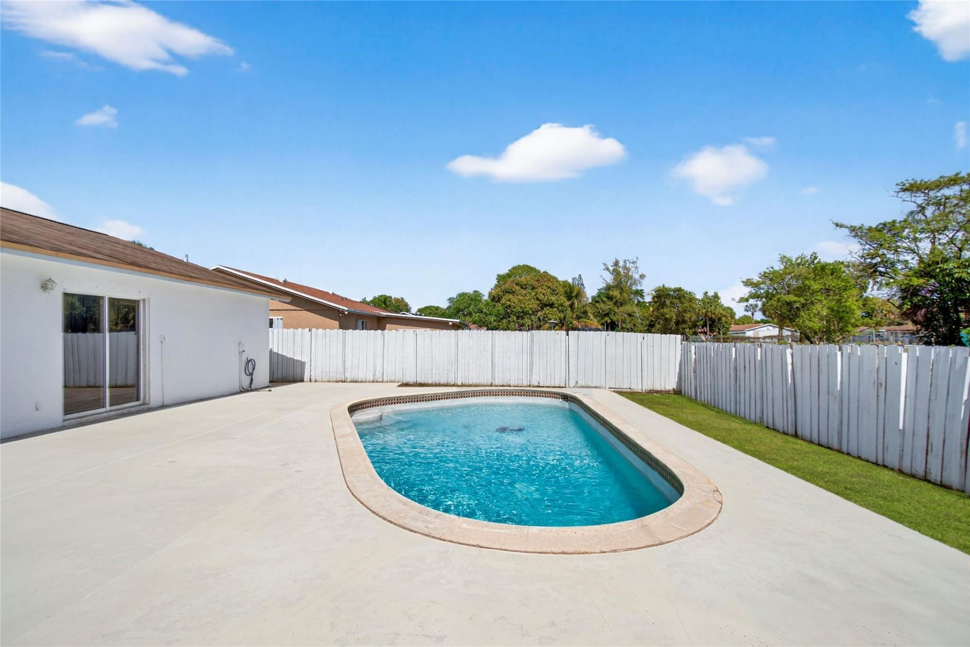 405 SW 78th Terrace, North Lauderdale, FL 33068 Photo