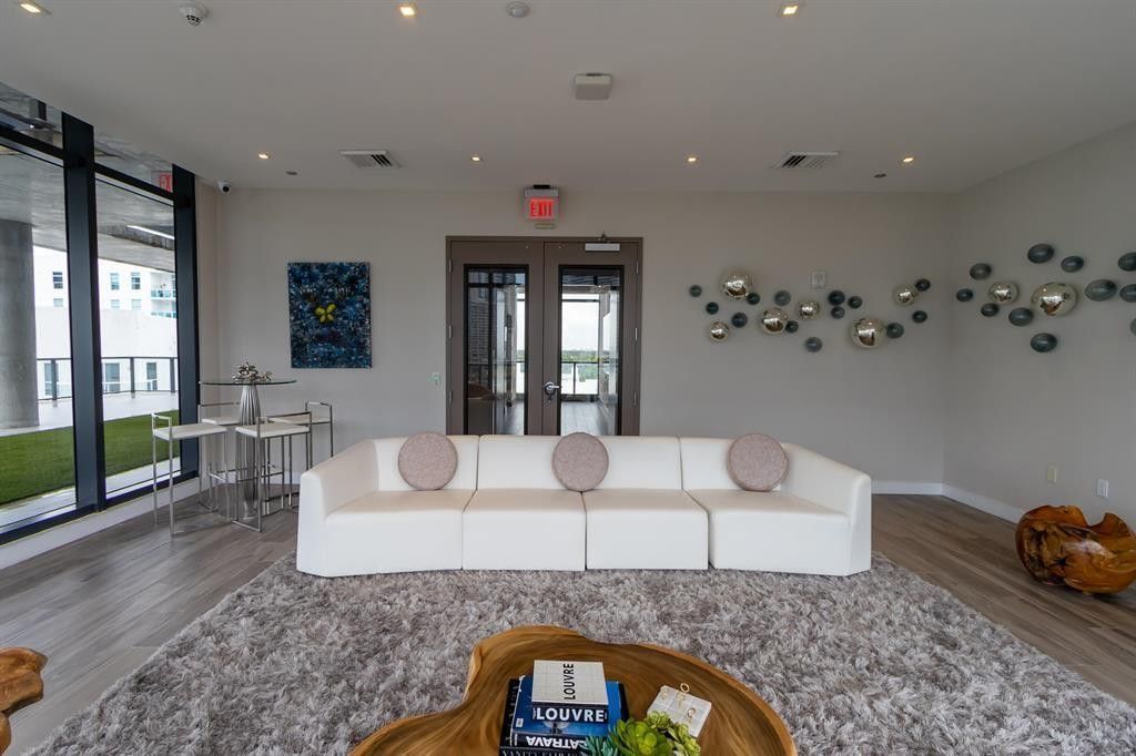 201 SW 17th Road, Unit 602, Miami, FL 33129 Photo