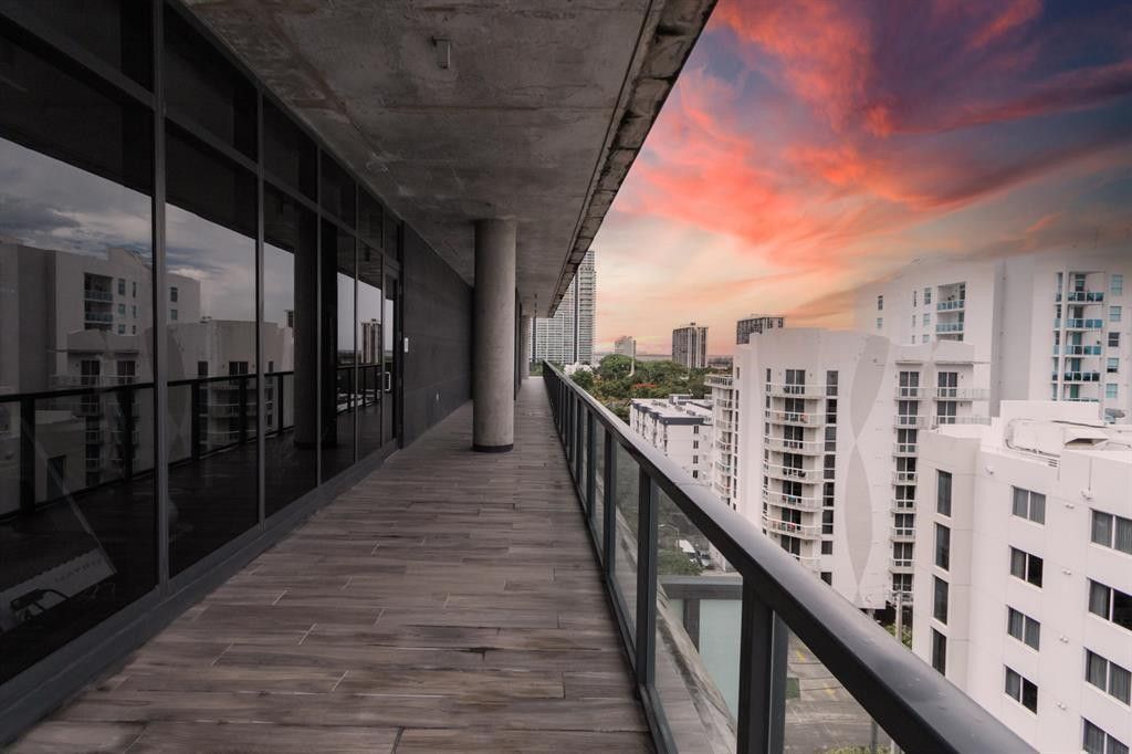 201 SW 17th Road, Unit 602, Miami, FL 33129 Photo