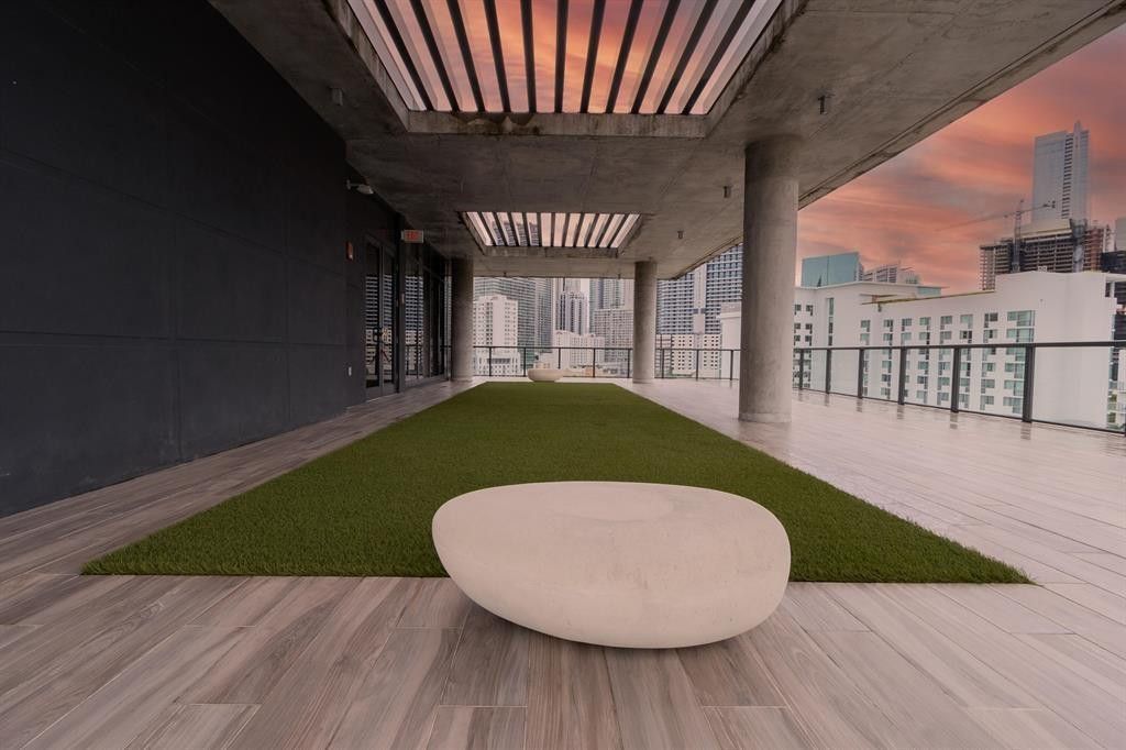 201 SW 17th Road, Unit 602, Miami, FL 33129 Photo