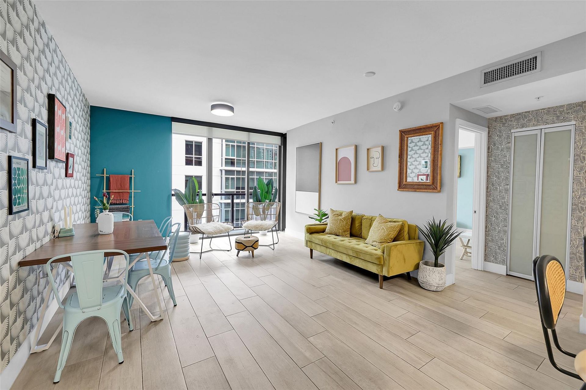 201 SW 17th Road, Unit 602, Miami, FL 33129 Photo