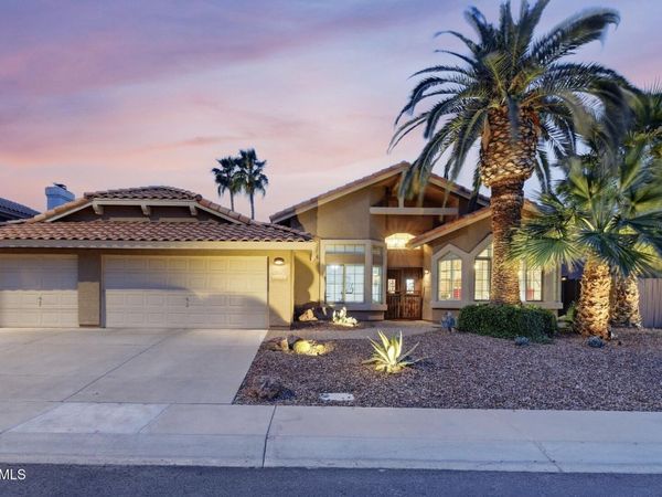 1117 W LAKERIDGE Drive, Gilbert, AZ 85233