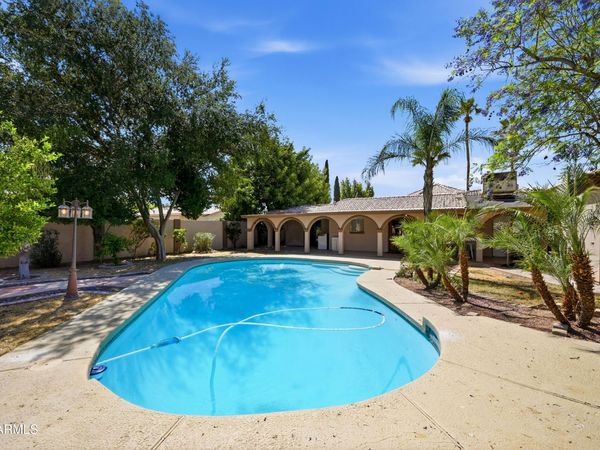 4528 E HOBART Street, Mesa, AZ 85205