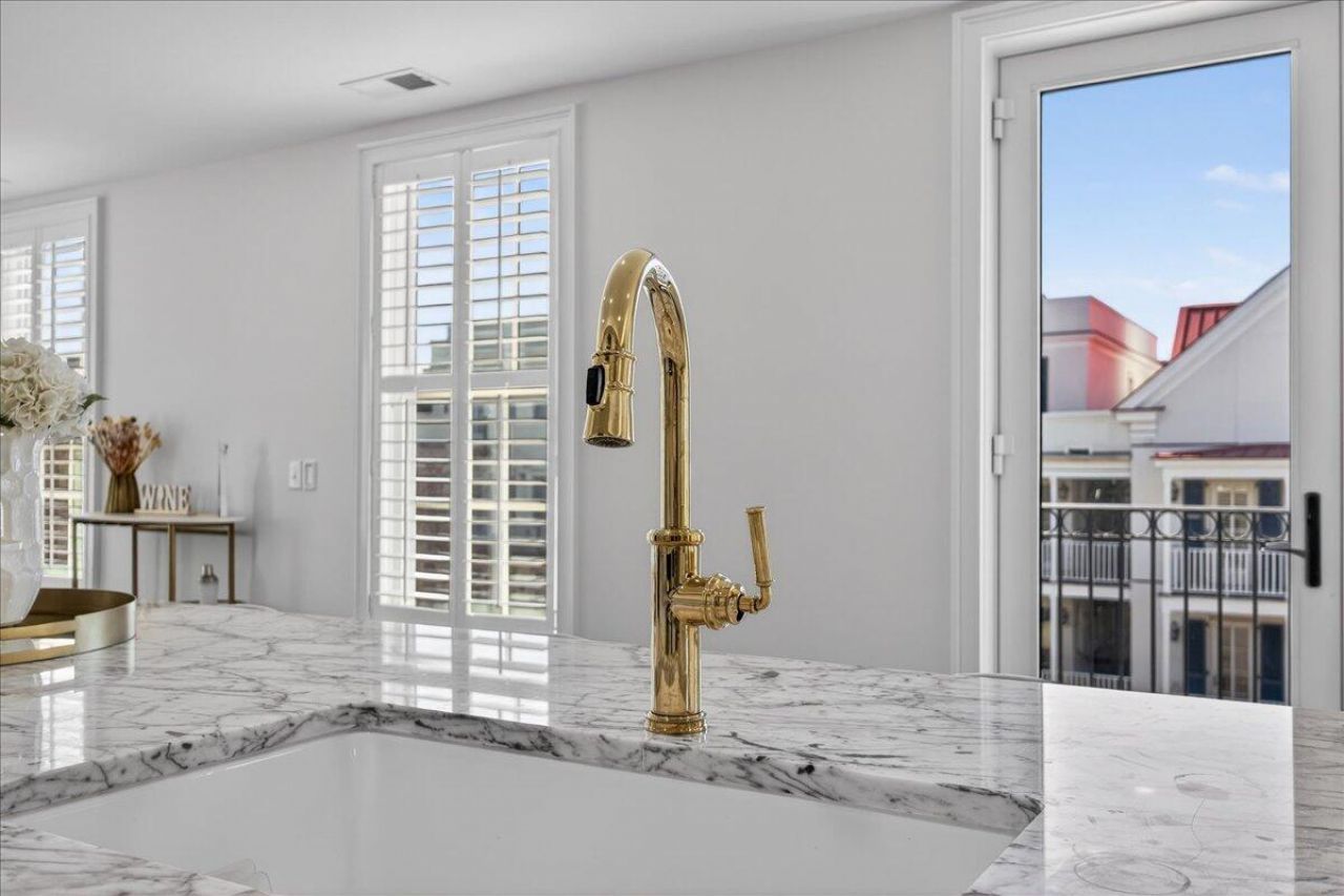 69 Morris Street Photo 12